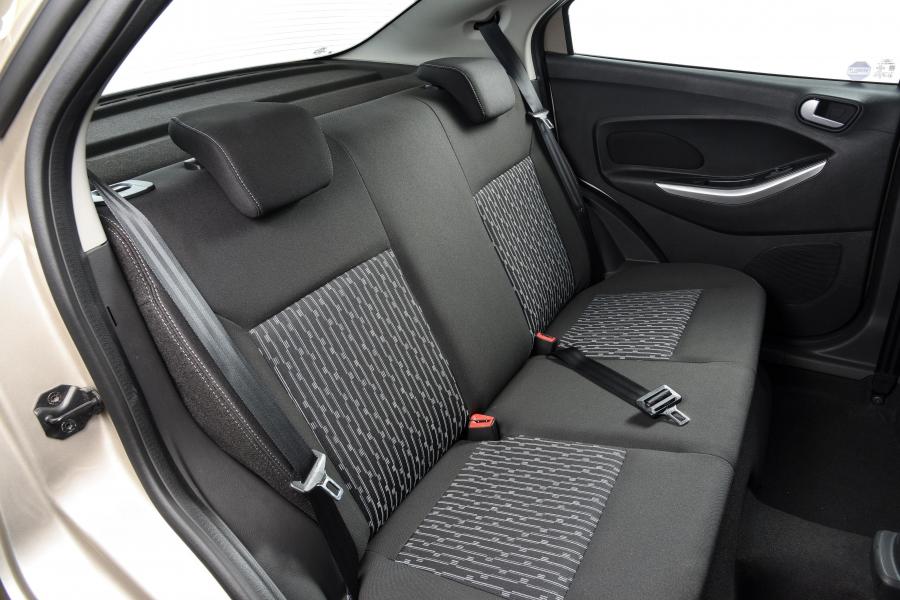 Интерьер Ford Figo Sedan 2018 года  (фото 27 из 45)